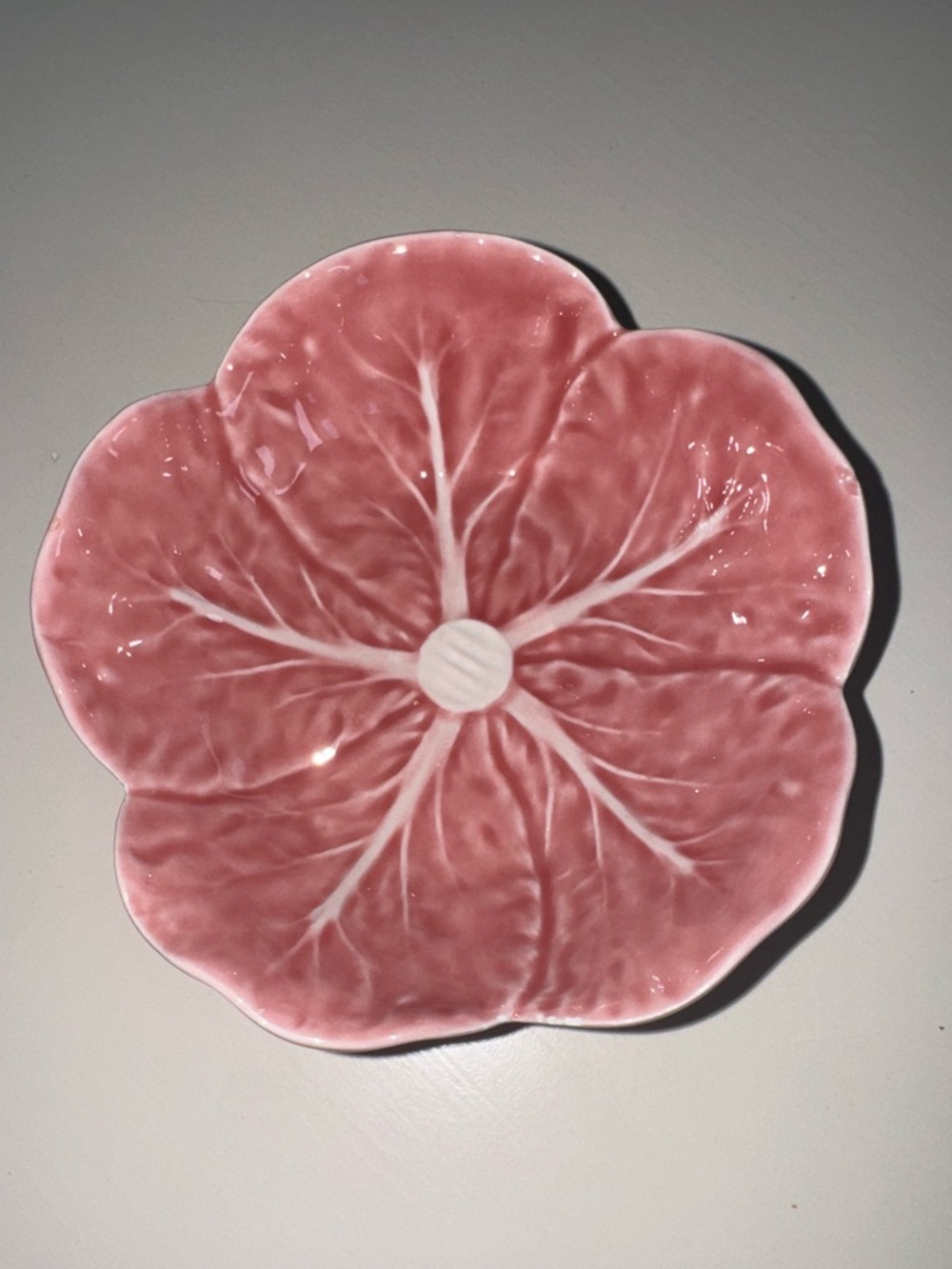 Bordallo Pinheiro Pink Cabbage Collection